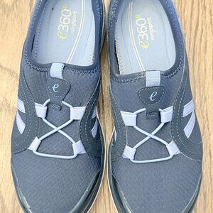 Easy Spirit e360 Blue Clogs Sz 7 1/2 EUC